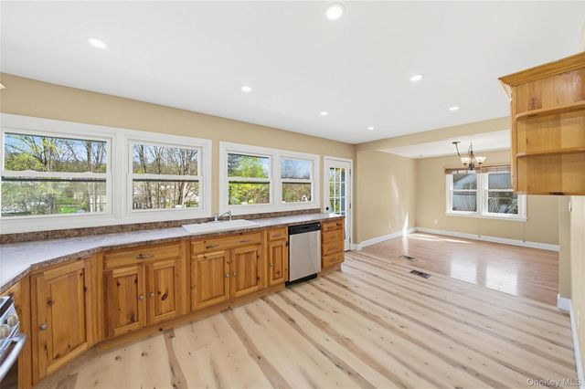 48 Quaker Hill Road, Monroe, NY 10950