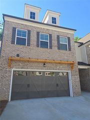 5366 Gray Birch Bend, Flowery Branch, GA 30542