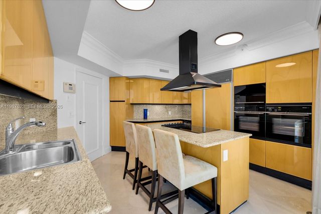 1455 Ocean Dr 909, Miami Beach, FL 33139