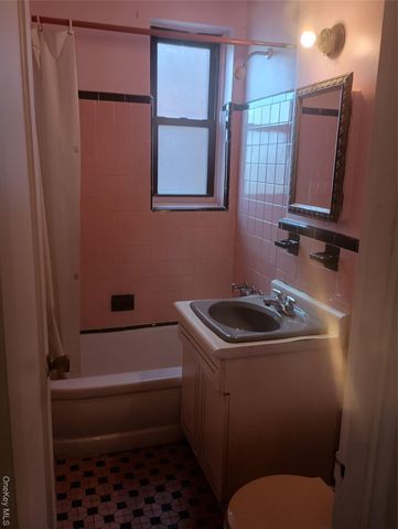 3655 Shore Parkway 4C, Brooklyn, NY 11235