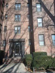 3655 Shore Parkway 4C, Brooklyn, NY 11235