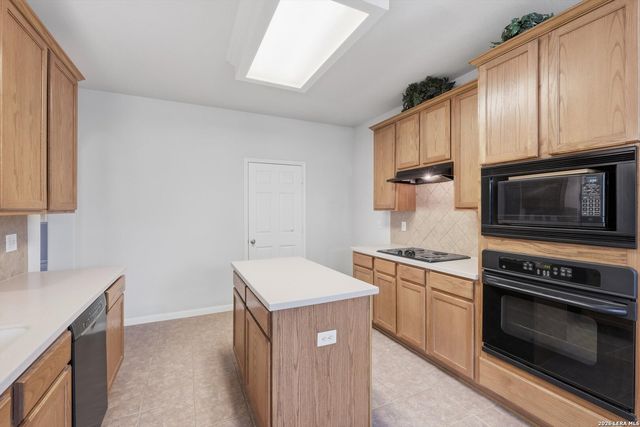 100 Ling Lane, Cibolo, TX 78108