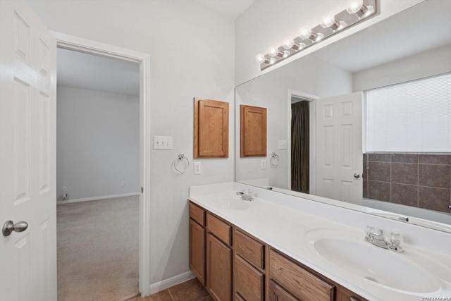 100 Ling Lane, Cibolo, TX 78108