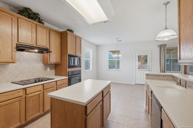 100 Ling Lane, Cibolo, TX 78108