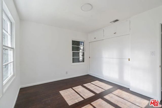 3031 S Bentley Avenue, Los Angeles, CA 90034