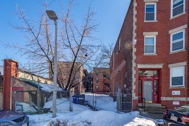 4A Weld Aveneue, Boston, MA 02119