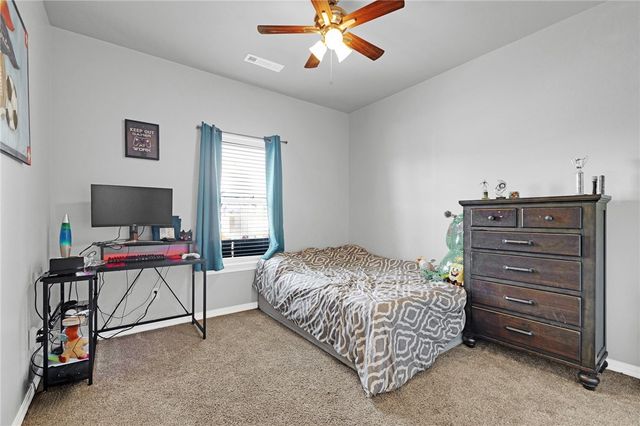 952 Glass Street, Cave Springs, AR 72718