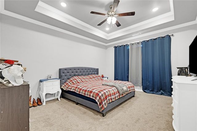 952 Glass Street, Cave Springs, AR 72718