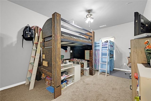 952 Glass Street, Cave Springs, AR 72718