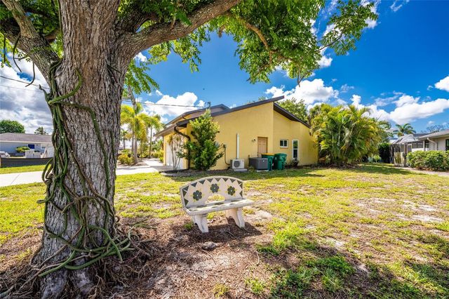 2532 DIXON TERRACE, Port Charlotte, FL 33981