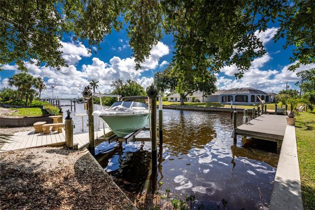 2532 DIXON TERRACE, Port Charlotte, FL 33981