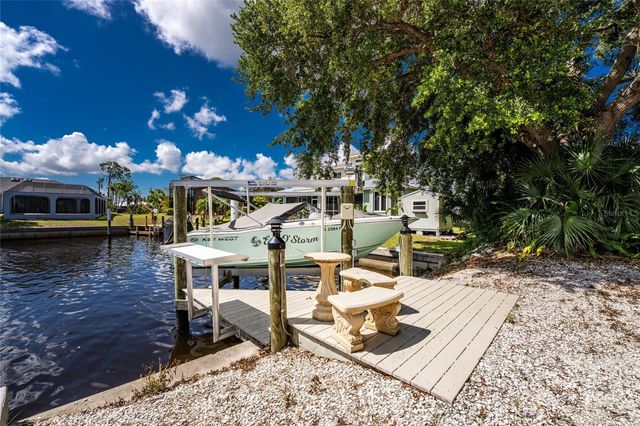 2532 DIXON TERRACE, Port Charlotte, FL 33981