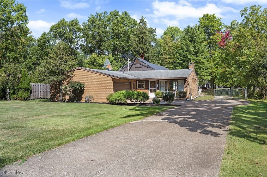 23782 Cornwell Drive, Westlake, OH 44145