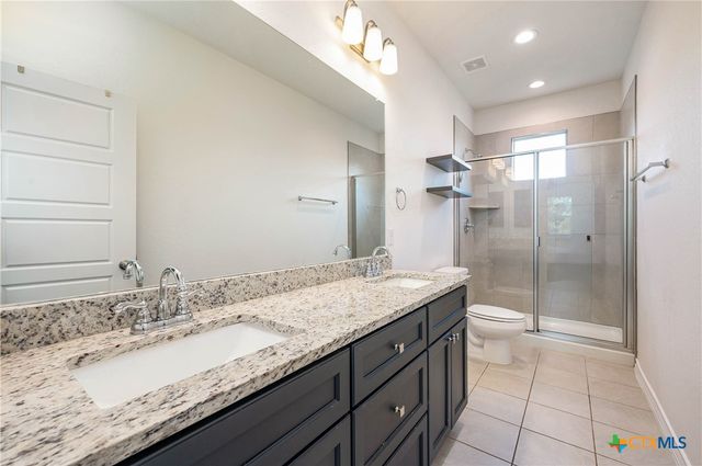 1130 Twin Deer Lane, Canyon Lake, TX 78133