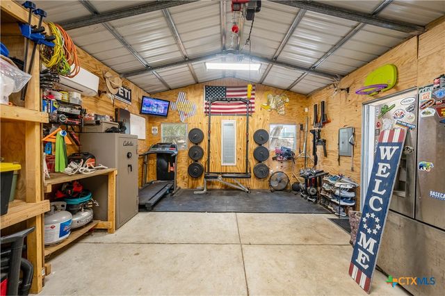 1130 Twin Deer Lane, Canyon Lake, TX 78133