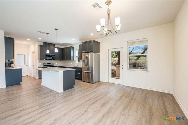 1130 Twin Deer Lane, Canyon Lake, TX 78133
