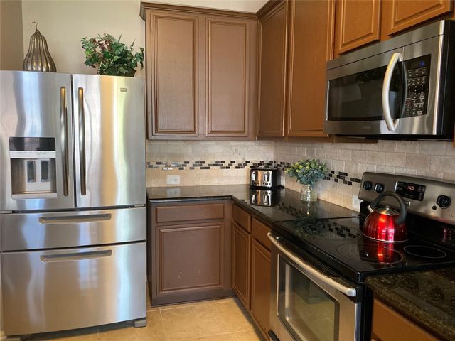 4025 Steepleridge Drive, The Colony, TX 75056