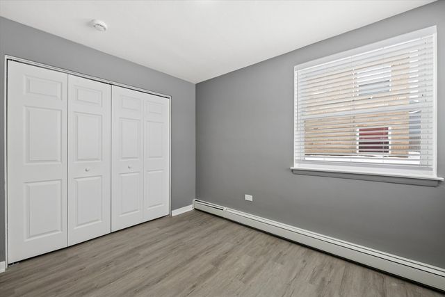 1910 S 16th Avenue 3, Broadview, IL 60155