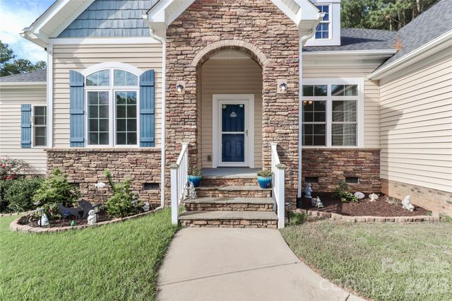 630 Kenway Loop, Mooresville, NC 28117