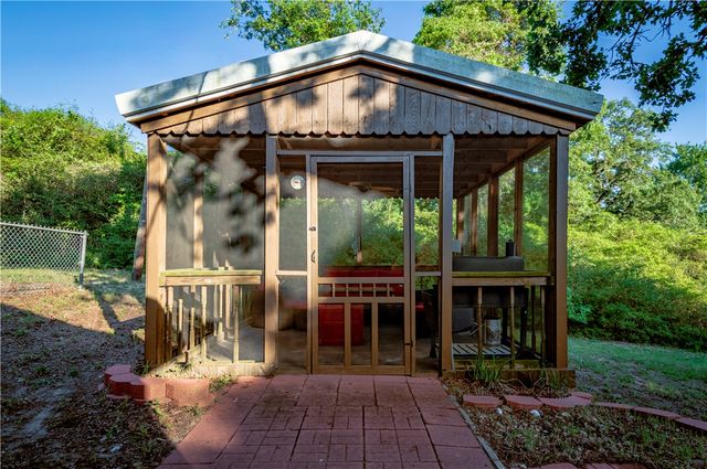 13 Nassau Lane, Hilltop Lakes, TX 77871