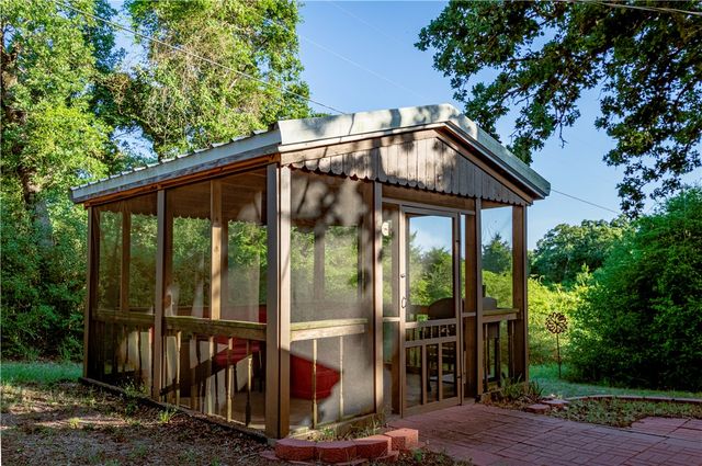 13 Nassau Lane, Hilltop Lakes, TX 77871