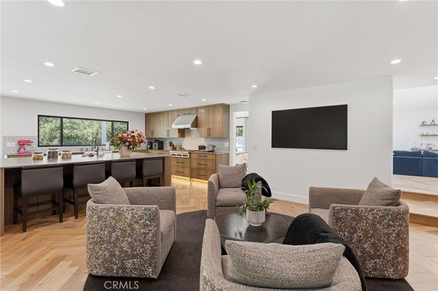 4425 Park Alisal, Calabasas, CA 91302