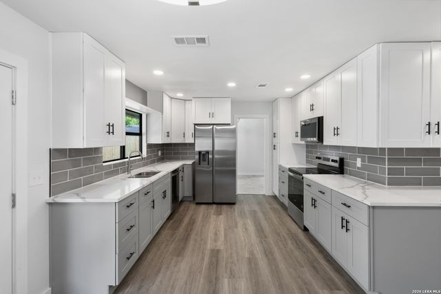 1319 RIO LINDA ST, San Antonio, TX 78245