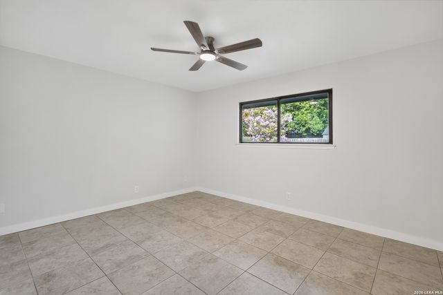 1319 RIO LINDA ST, San Antonio, TX 78245