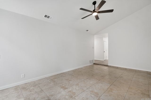 1319 RIO LINDA ST, San Antonio, TX 78245