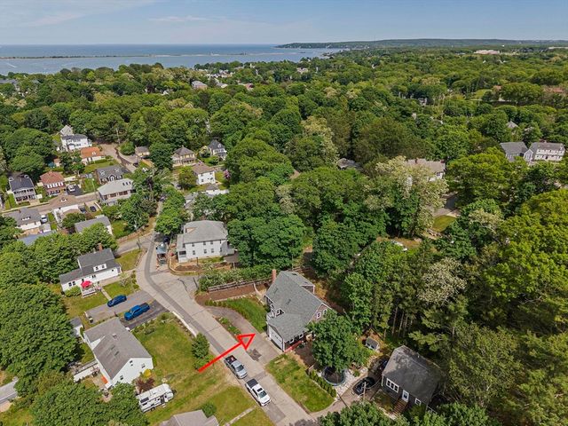 5 Margerie St, Plymouth, MA 02360