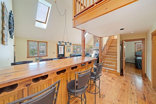 5 Margerie St, Plymouth, MA 02360