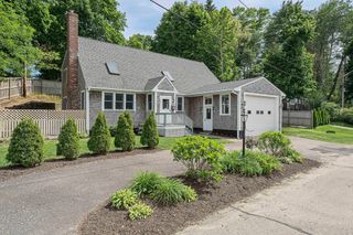 5 Margerie St, Plymouth, MA 02360