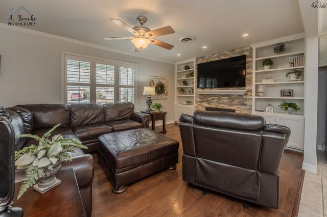 4409 CASTON LANE, Wichita Falls, TX 76302