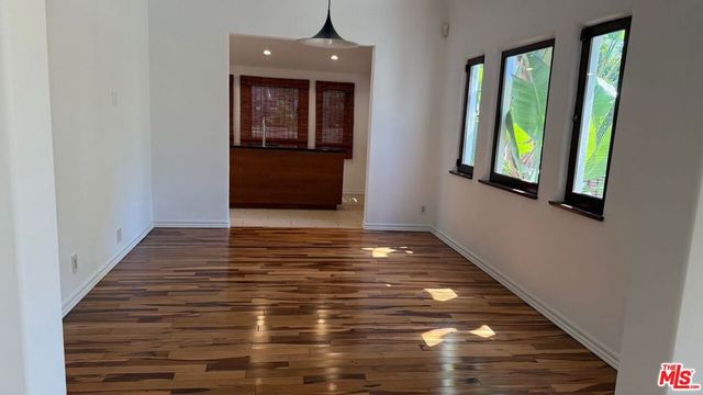 118 N La Peer Drive, Los Angeles, CA 90048