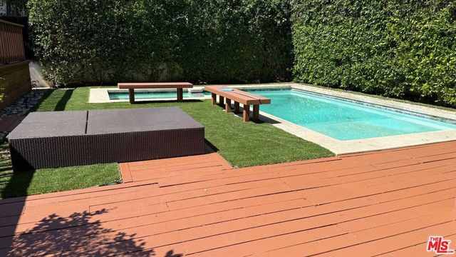 118 N La Peer Drive, Los Angeles, CA 90048