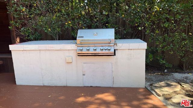 118 N La Peer Drive, Los Angeles, CA 90048