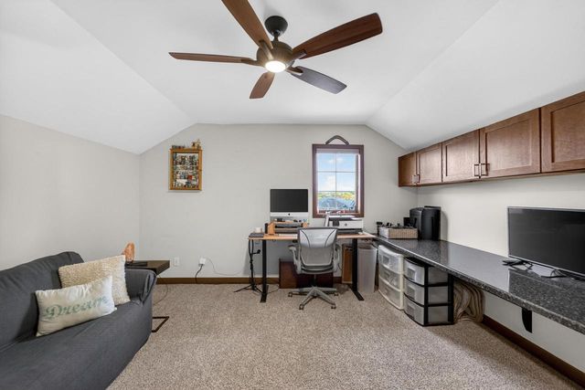 111 Savannah Circle, Barneveld, WI 53507