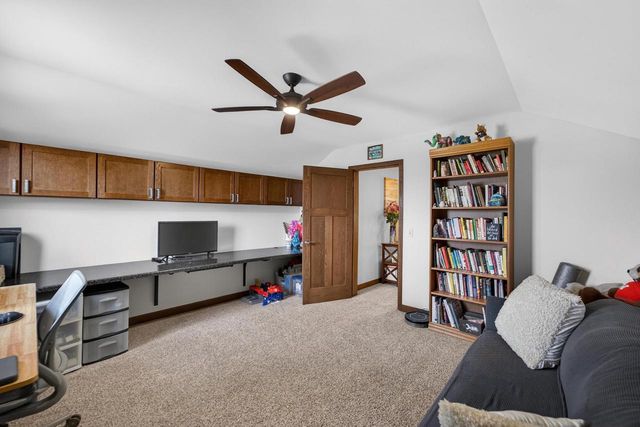 111 Savannah Circle, Barneveld, WI 53507