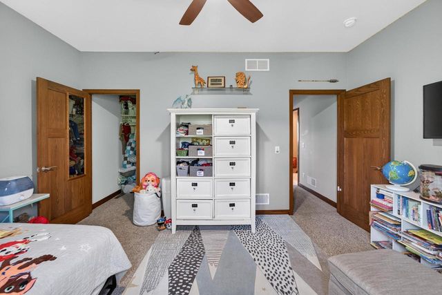 111 Savannah Circle, Barneveld, WI 53507
