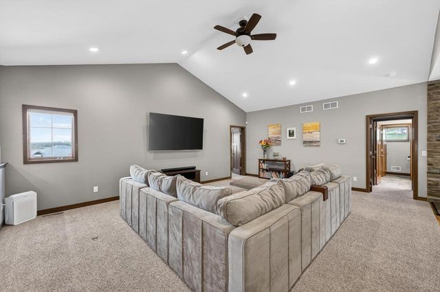 111 Savannah Circle, Barneveld, WI 53507