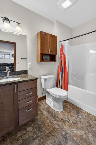 111 Savannah Circle, Barneveld, WI 53507