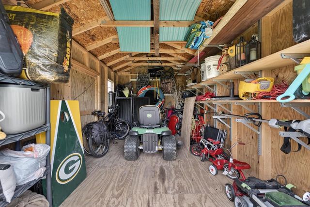111 Savannah Circle, Barneveld, WI 53507