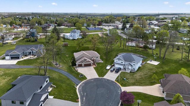 111 Savannah Circle, Barneveld, WI 53507