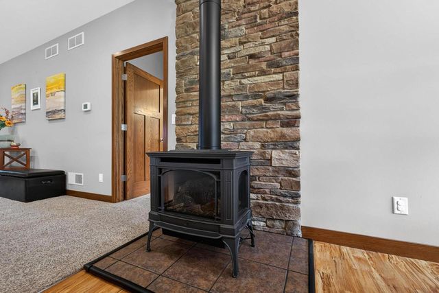 111 Savannah Circle, Barneveld, WI 53507