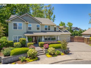 3822 MIRROR POND Way, Eugene, OR 97408