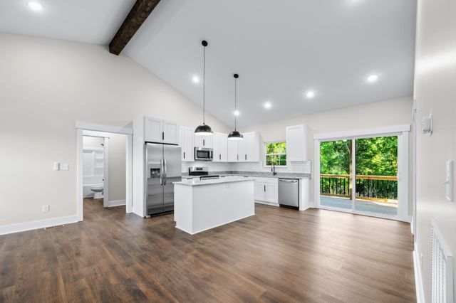 1239 N Main St, N, Tennessee Ridge, TN 37178