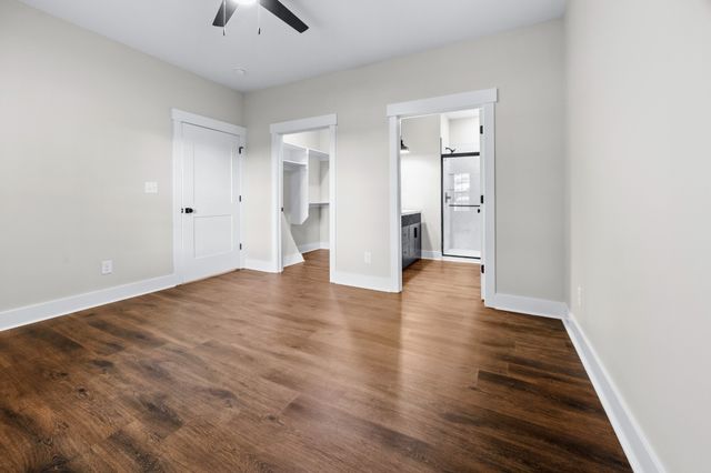 1239 N Main St, N, Tennessee Ridge, TN 37178