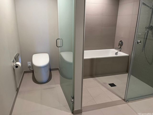 1000 Auahi Street 1807, Honolulu, HI 96814