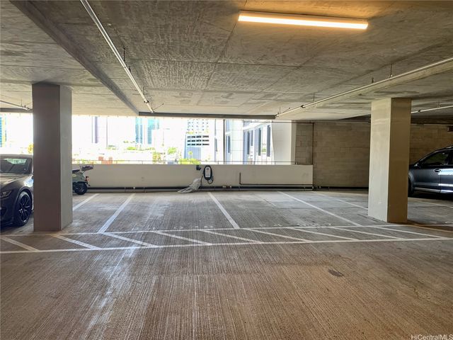 1000 Auahi Street 1807, Honolulu, HI 96814