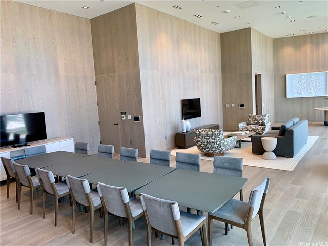 1000 Auahi Street 1807, Honolulu, HI 96814